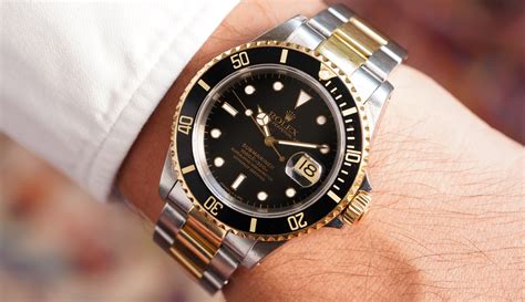 how to wind rolex submariner.